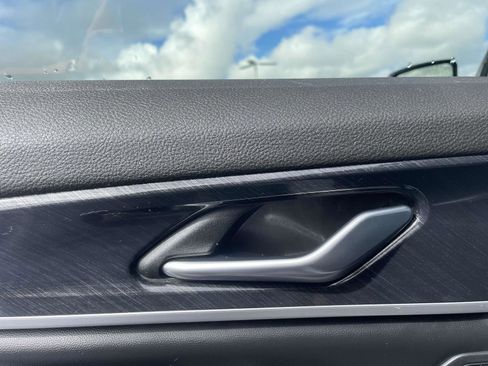 Used 2022 Jeep Grand Cherokee Trailhawk image 13