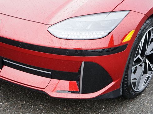 Used 2025 Hyundai Ioniq 6 SEL image 11