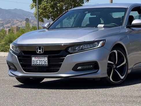 Used 2020 Honda Accord Sport image 3