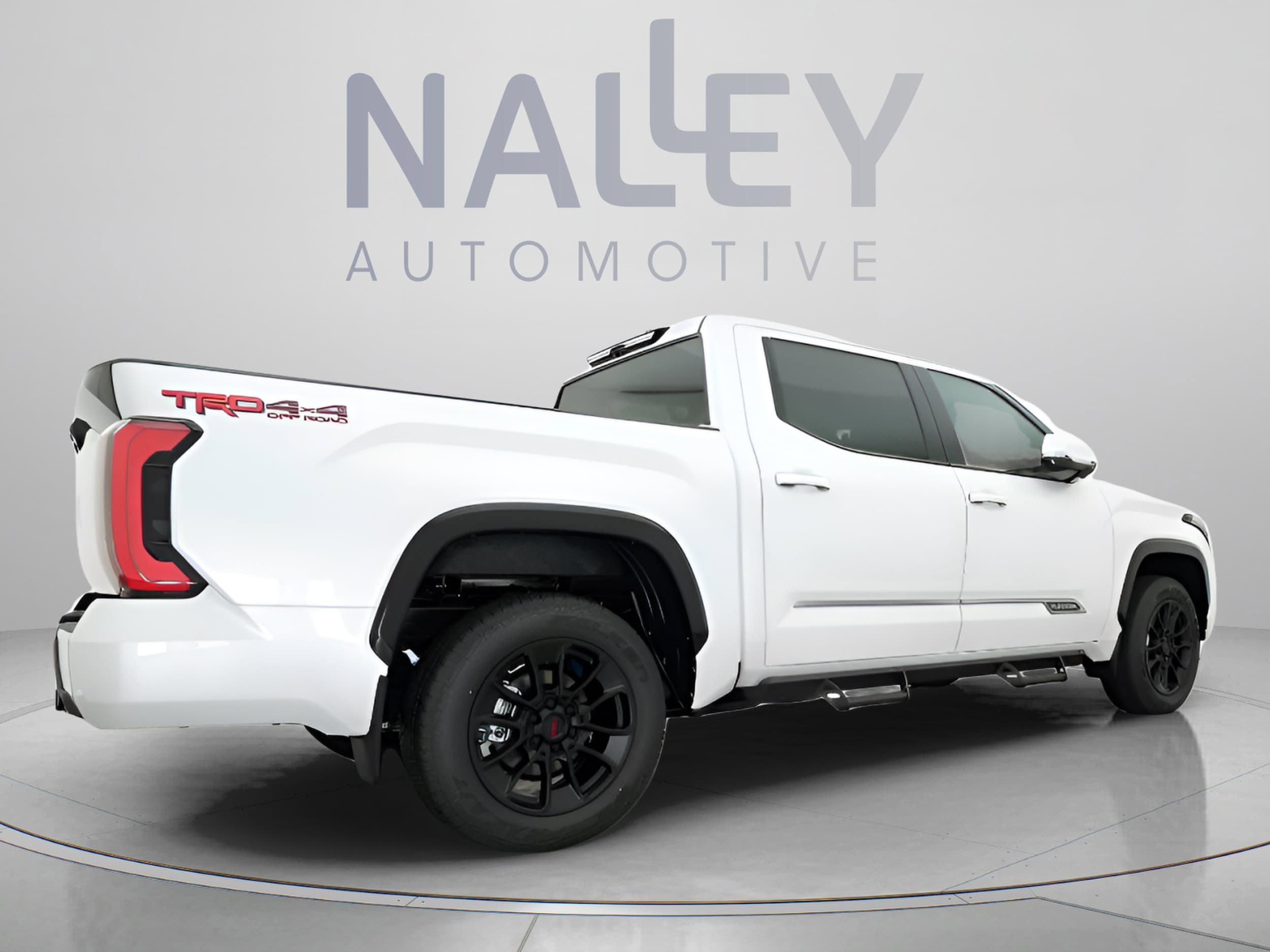 New 2026 Toyota Tundra Platinum w/ TRD Off-Road Package AWD/4WD image 19