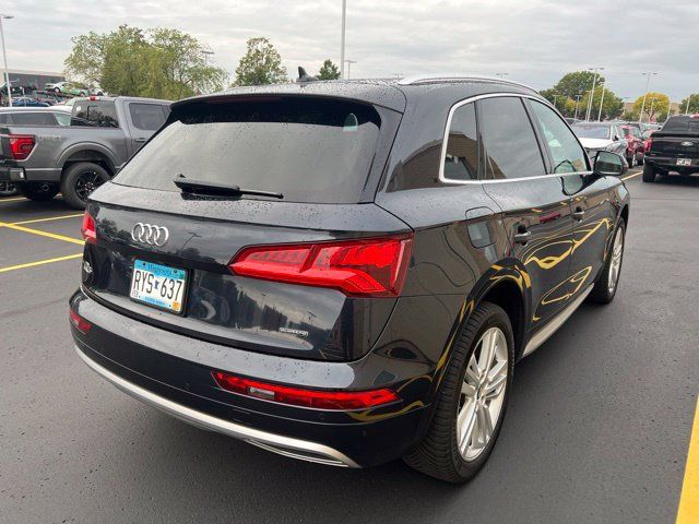 Used 2019 Audi Q5 2.0T Premium Plus w/ Premium Plus Package AWD/4WD image 2