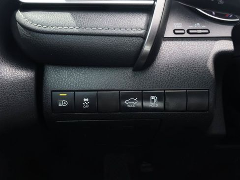 Used 2021 Toyota Camry SE w/ Convenience Package FWD image 22