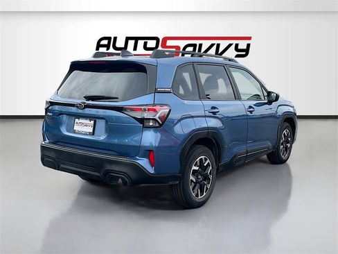 Used 2025 Subaru Forester Premium w/ Convenience Package #1 image 7