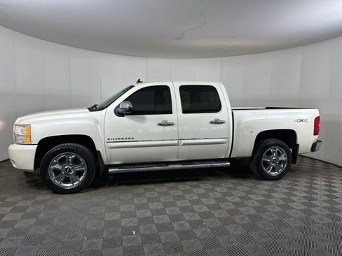 Used 2013 Chevrolet Silverado 1500 LTZ w/ LTZ White Diamond Edition image 11