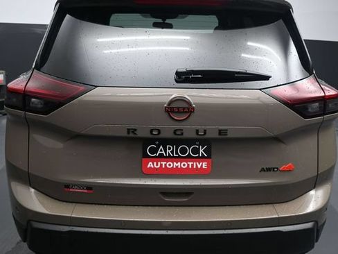 Used 2026 Nissan Rogue SV AWD/4WD image 12