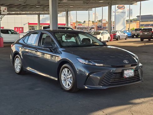 Used 2026 Toyota Camry LE FWD image 2