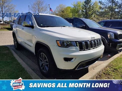 Used 2018 Jeep Grand Cherokee Limited AWD/4WD image 5
