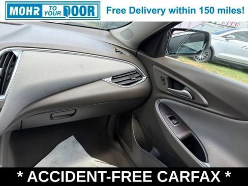 Used 2020 Chevrolet Malibu LT FWD image 28