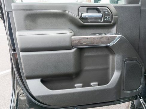 Used 2021 Chevrolet Silverado 2500 LTZ w/ LTZ Convenience Package AWD/4WD image 19