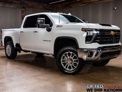 Used 2024 Chevrolet Silverado 2500 LTZ w/ LTZ Premium Package image 1