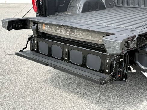 New 2026 GMC Sierra 1500 AT4 w/ AT4 Premium Package AWD/4WD image 6
