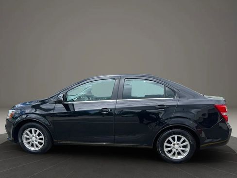 Used 2017 Chevrolet Sonic LT w/ Convenience Package FWD image 8