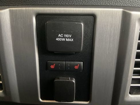 Used 2016 Ford F150 Platinum w/ Technology Package image 35