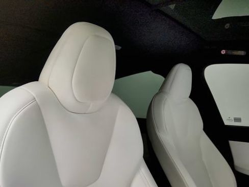 Used 2021 Tesla Model X Long Range AWD/4WD image 36