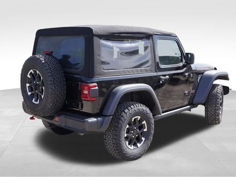 Used 2024 Jeep Wrangler Rubicon w/ Convenience Group AWD/4WD image 3