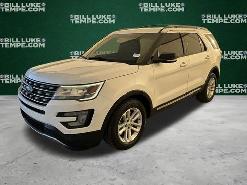 Used 2017 Ford Explorer XLT w/ Equipment Group 202A image 11