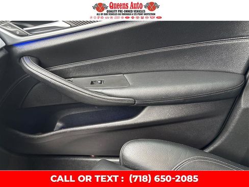 Used 2019 BMW 530e w/ M Sport Package image 26