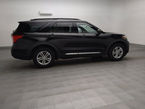 Used 2020 Ford Explorer XLT image 10