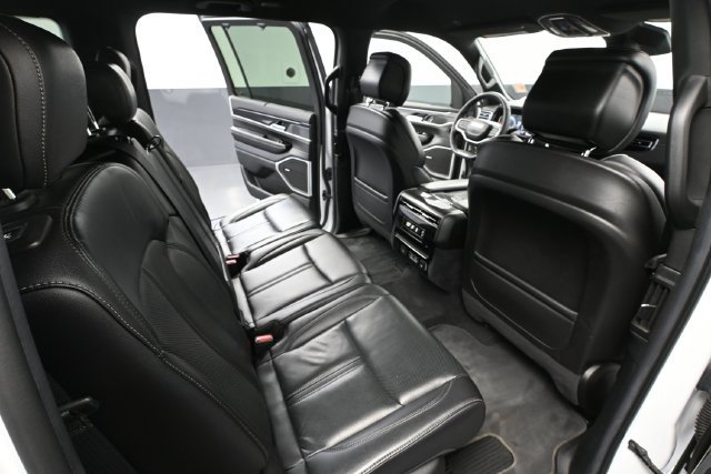 Used 2022 Jeep Wagoneer Series I w/ Convenience Group I AWD/4WD image 40