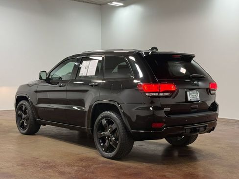 Used 2020 Jeep Grand Cherokee Altitude AWD/4WD image 26