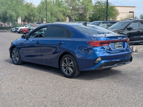 Certified 2023 Kia Forte LXS FWD image 4