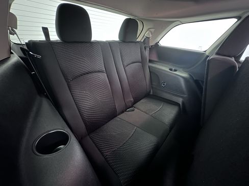 Used 2019 Dodge Journey SE FWD image 34