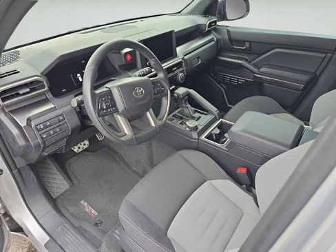 Used 2025 Toyota 4Runner TRD Sport image 9