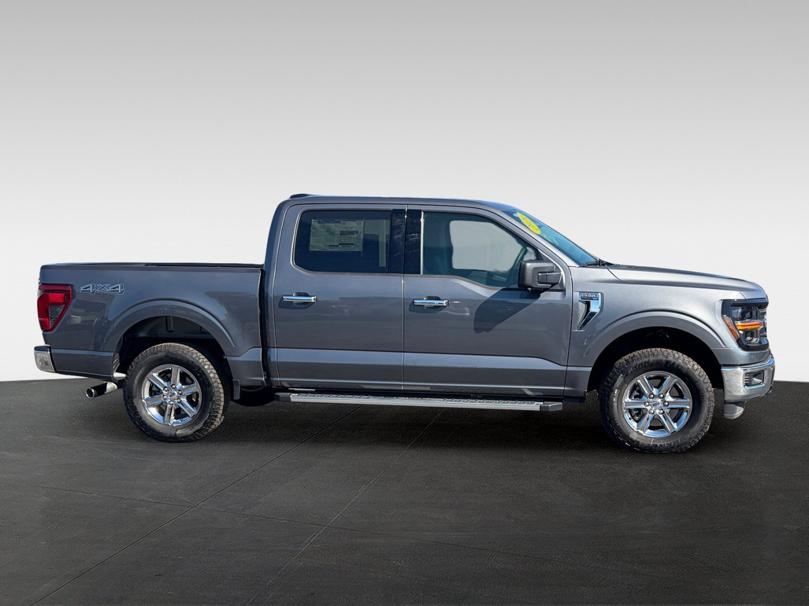 Used 2024 Ford F150 XLT AWD/4WD image 4