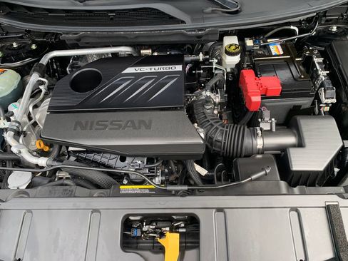 Used 2025 Nissan Rogue Platinum FWD image 27