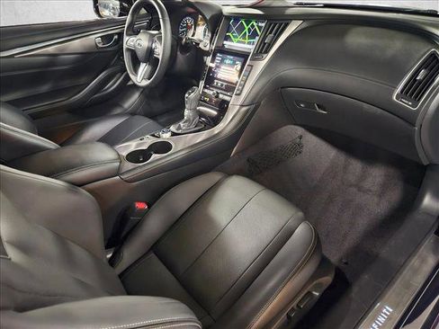 Used 2021 INFINITI Q60 3.0t Luxe w/ Essential Package RWD image 21
