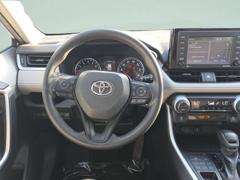 Used 2021 Toyota RAV4 XLE w/ Convenience Package AWD/4WD image 12