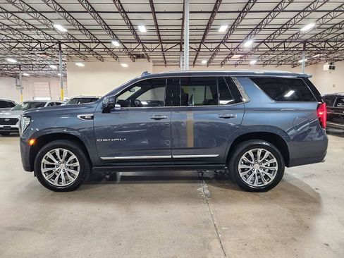 Used 2021 GMC Yukon Denali w/ Denali Premium Package AWD/4WD image 7