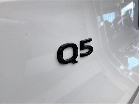 Certified 2025 Audi Q5 Premium Plus w/ Premium Plus AWD/4WD image 33