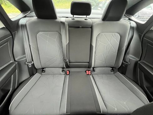 Certified 2025 Volkswagen Jetta Sport FWD image 28
