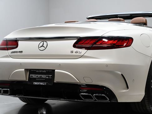 Used 2019 Mercedes-Benz S 63 AMG 4MATIC Cabriolet w/ Driver Assistance Package image 53
