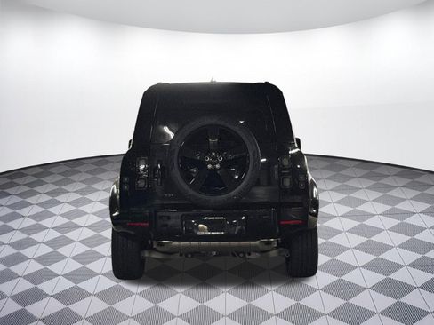 New 2026 Land Rover Defender 110 X-Dynamic SE AWD/4WD image 9