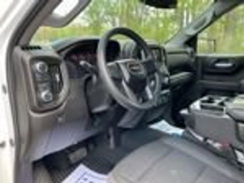 Used 2025 GMC Sierra 1500 Pro w/ Graphite Edition AWD/4WD image 18