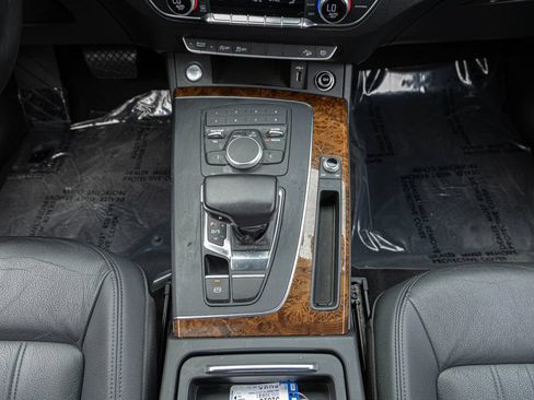 Used 2018 Audi Q5 2.0T Premium AWD/4WD image 13