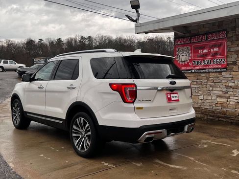 Used 2017 Ford Explorer Platinum image 4