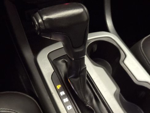 Used 2019 Chevrolet Colorado ZR2 AWD/4WD image 17