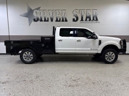 Used 2022 Ford F350 Platinum w/ FX4 Off-Road Package image 44