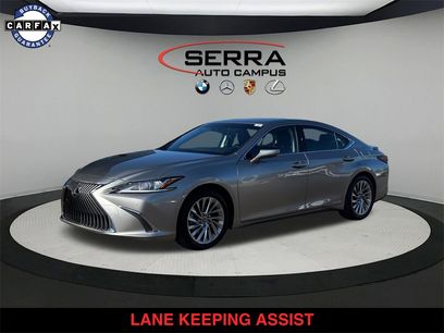 Used 2019 Lexus ES 300h w/ Accessory Package