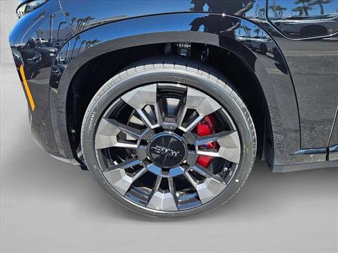 Used 2023 BMW XM AWD/4WD image 22