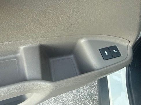 Used 2017 Honda Pilot Touring image 16