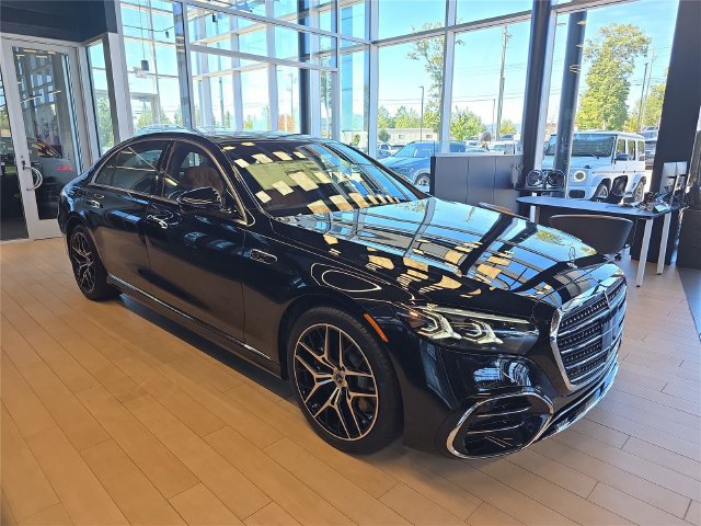 New 2027 Mercedes-Benz S 500 4MATIC image 1