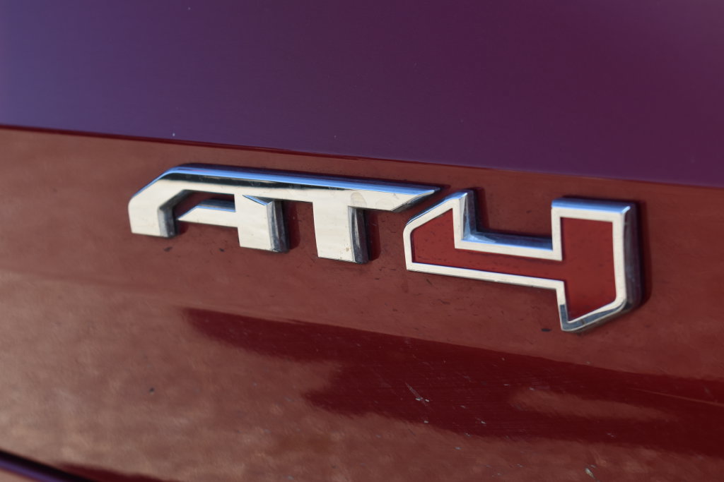 Used 2025 GMC Canyon AT4 w/ Technology Plus Package AWD/4WD image 5
