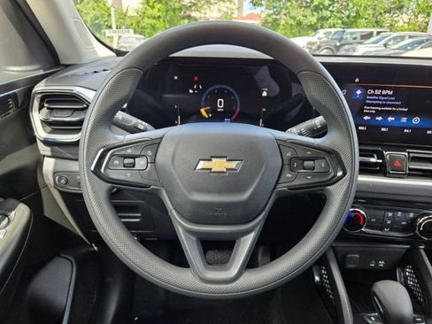 Used 2025 Chevrolet TrailBlazer LT AWD/4WD image 22
