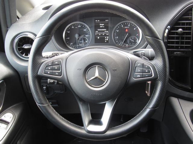 Used 2023 Mercedes-Benz Metris Passenger image 21