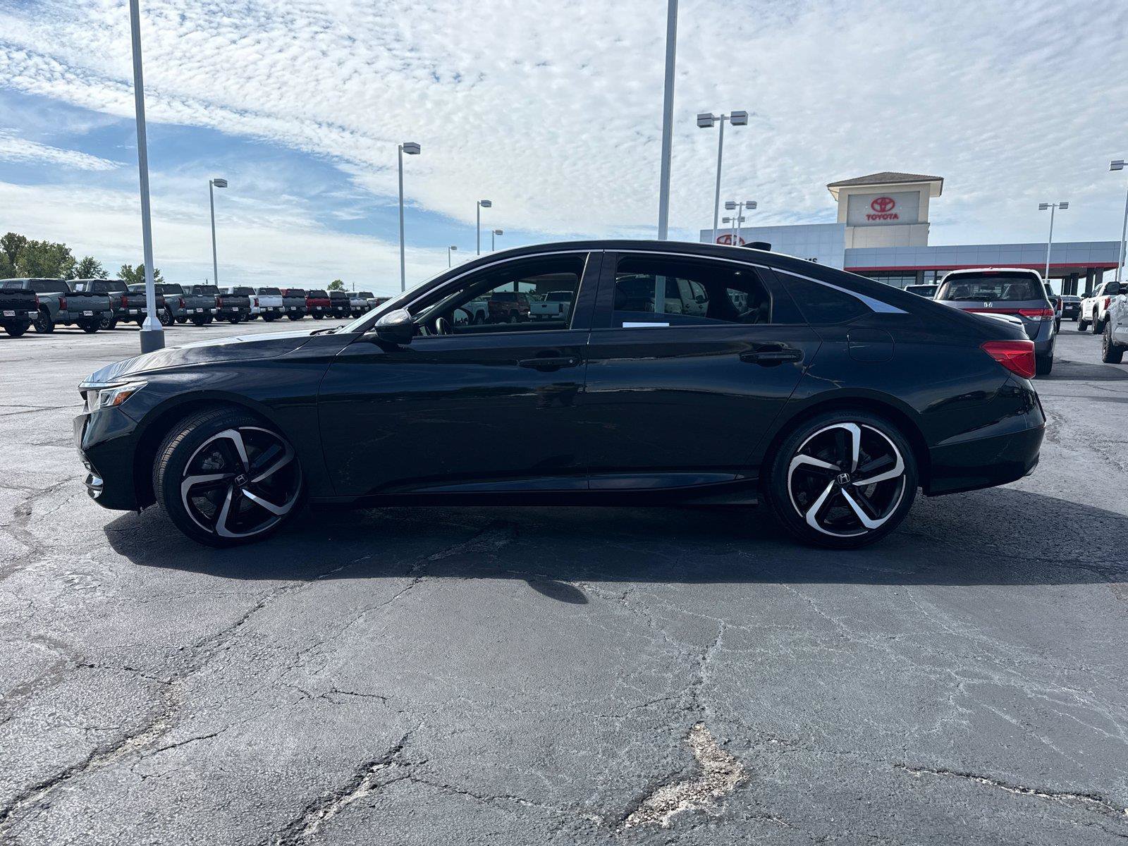 Used 2020 Honda Accord Sport image 5
