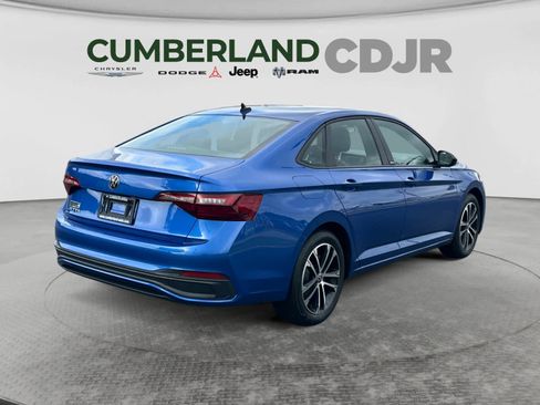 Used 2023 Volkswagen Jetta Sport FWD image 6